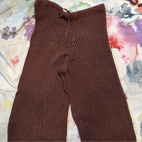 Crotchet Pants - Picture 2 of 2
